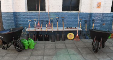 San Fernando entregó materiales para una huerta orgánica del Instituto Madre Rafaela