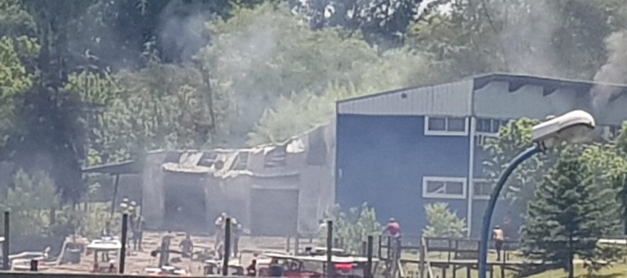 Se incendió el Club de Remeros Escandinavos en Tigre
