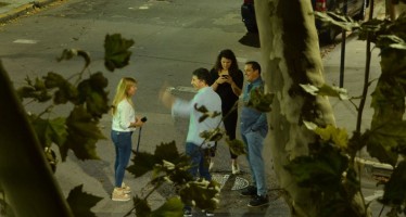 Haz lo que digo pero no lo que hago: Gustavo Posse fue cuestionado por sacarse fotos en la vía pública en plena cuarentena