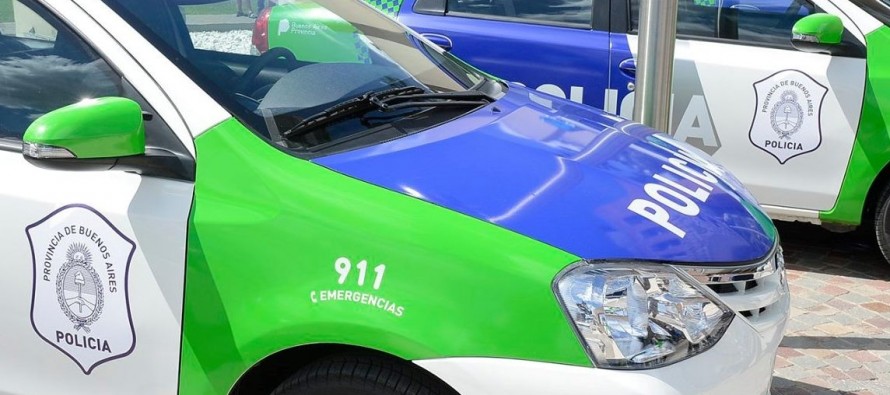 Tres detenidos por evadir controles policiales para vender drogas