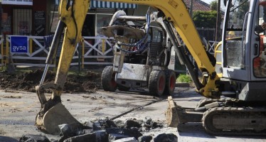 Malena Galmarini recorrió obras de cloacas en López Camelo y visitó la puesta en valor de la Estación Don Torcuato