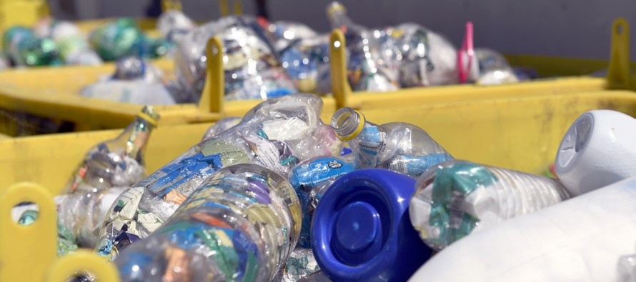 San Fernando recicló 8.000 kilos de Botellas de Amor rellenadas con plásticos de un solo uso