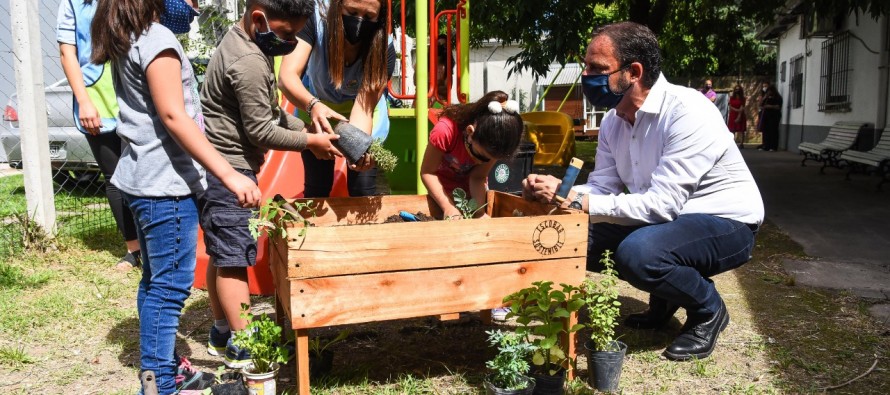 Sujarchuk participó de las actividades de cierre del proyecto Escobar Sostenible en el jardín municipal “El Jacarandá”