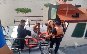 Vicente López: Prefectura rescató a tres jóvenes que se ahogaban en el río
