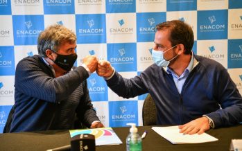 Escobar firmó un convenio con el ENACOM para garantizar el acceso a internet en barrios populares