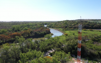 Avanza la construcción de torres para la detección de incendios en el delta del Paraná