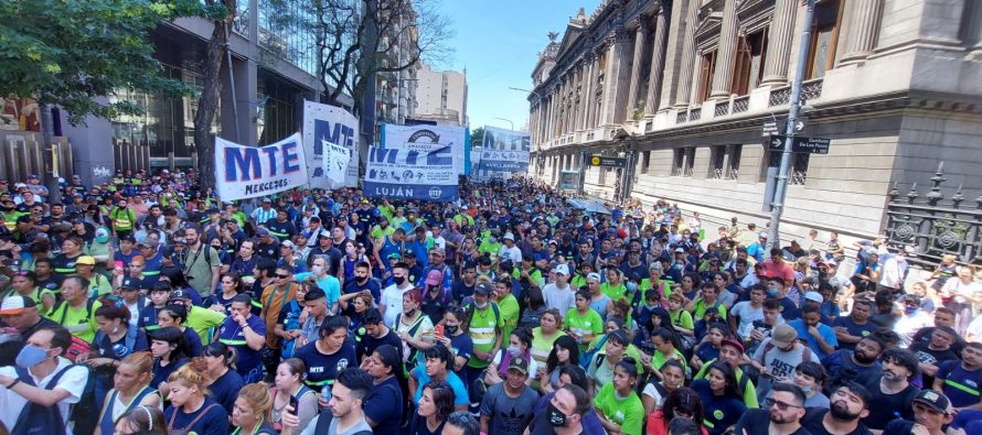 Se presentó la ley de gestión de envases