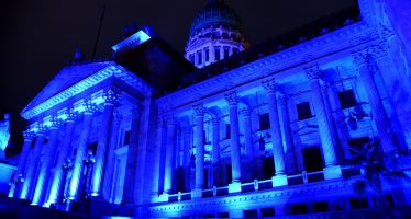 El Congreso se iluminó de azul para visibilizar el Día Mundial del Autismo