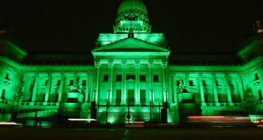 Día Mundial del Ambiente: el Congreso se iluminó de Verde