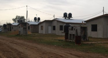 La provincia de Buenos Aires finalizará 54 viviendas que estaban paralizadas en Escobar
