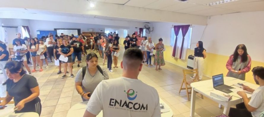 ENACOM entregó más de 400 tablets en San Isidro