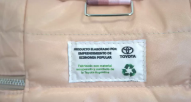 Confeccionan productos textiles de materiales recuperados de la industria automotriz