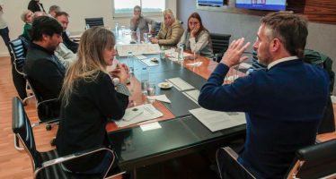 Malena Galmarini y Federico Achaval se reunieron para supervisar los avances de las obras que AySA está ejecutando en Pilar