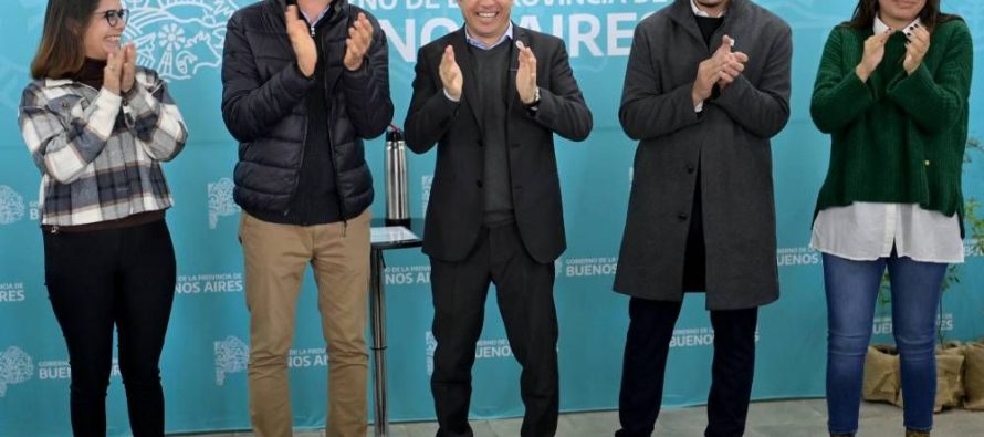 Kicillof presentó un Programa Ambiental y llamó a “dar respuesta” a la demanda de los jóvenes