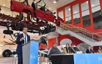 Massa en Zarate: “Queremos que el sector automotriz de la Argentina se consolide como proveedor regional”