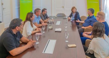 Reconocimiento al equipo del Hospital Cordero que realizó la primera neurocirugía con mapeo de emociones de Sudamérica