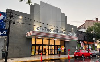 Munro cumple 112 años y lo festeja con música, arte y baile