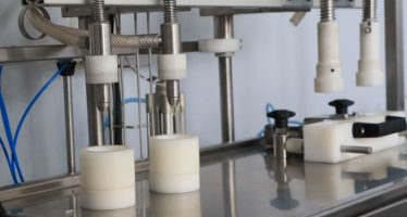 La Provincia incorporó nueva máquina para producir repelente