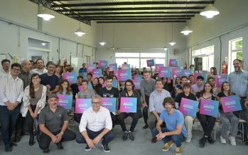 Estudiantes del Delta sanfernandino recibieron netbooks de Conectar Igualdad