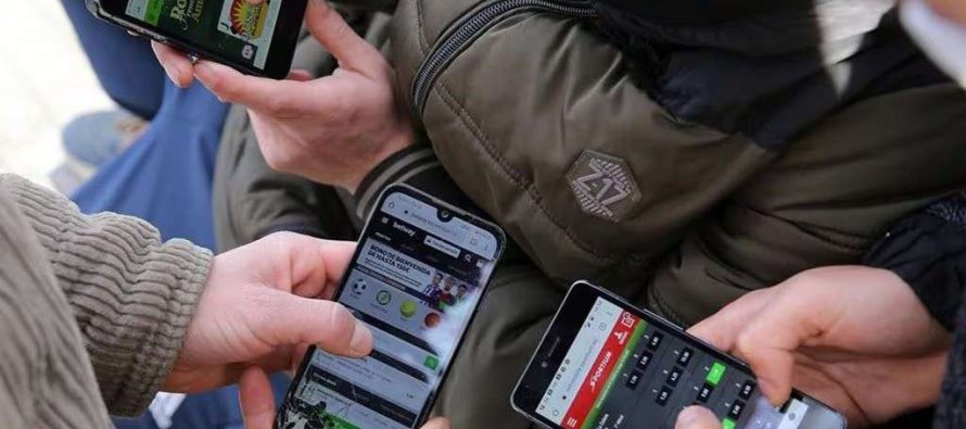 Apuestas online: 6 de cada 10 adolescentes argentinos recurren a prestamistas para sus apuestas deportivas