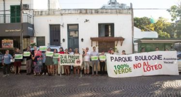 Marchazo: marcha y abrazo por el Parque Público de Boulogne