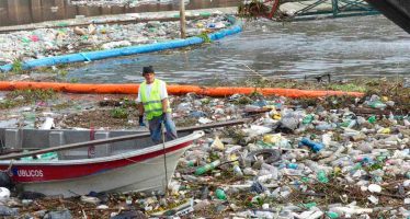 Nación quitó las mangas de contención flotantes de la Pista de Nacional de Remo