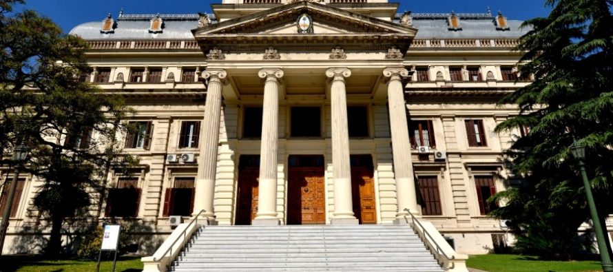 Una senadora massista explotó contra las reelecciones indefinidas