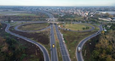 Morón: operativo integral de limpieza y mantenimiento en Ruta 4 y Ruta 201