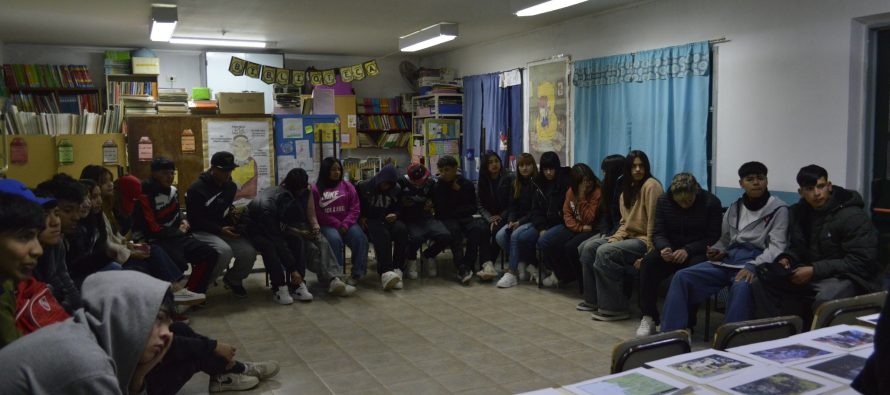 Charla y taller de cerámica con adolescentes del barrio San Luis de Escobar