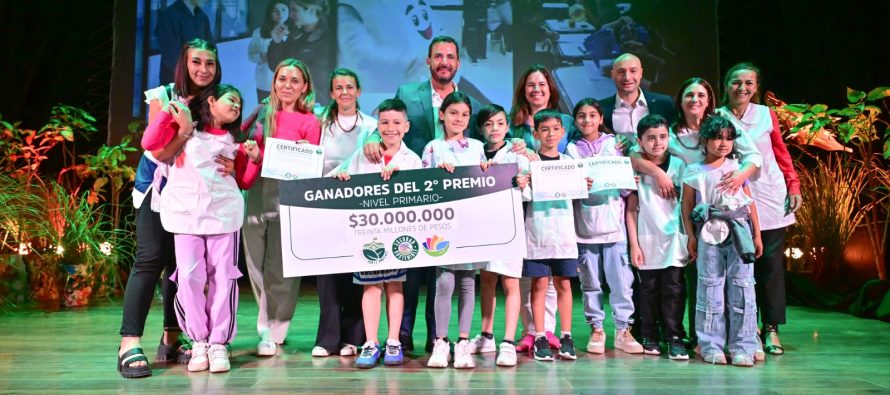 Escobar entregó premios a los proyectos ganadores del concurso Ciudades Limpias