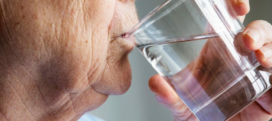 Deshidratación silenciosa en verano: señales tempranas que pasan inadvertidas