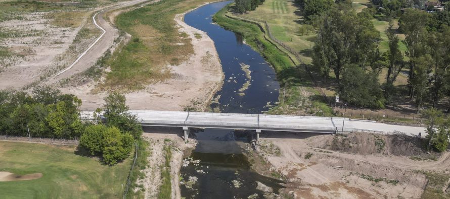 Kicillof inauguró el nuevo puente vehicular sobre el Río Luján