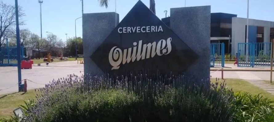 La planta de Corona en Zárate reduce a la mitad su personal por la caída del consumo