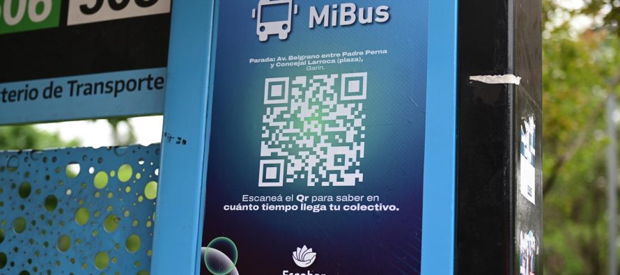 Movilidad inteligente: Escobar suma códigos QR de Mi Bus en 15 paradas