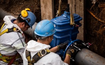 AySA inició un operativo de renovación de dos importantes válvulas en Tigre