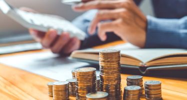 Séptimo mes en rojo: La recaudación fiscal cayó casi un 10% en febrero