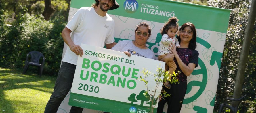 En Ituzaingó podés canjear reciclables por un árbol para tu vereda