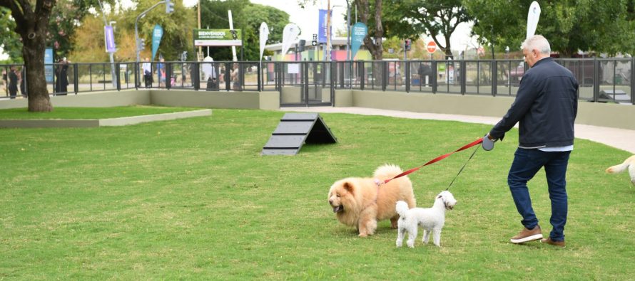 Purina construyó un canil en el Paseo de la Costa de Vicente López