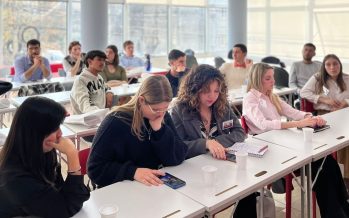 Escobar brinda un taller gratuito para jóvenes sobre diplomacia y cambio climático