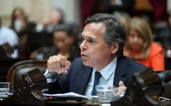 Diego Giuliano exige una consulta popular vinculante para defender los glaciares y el agua de los argentinos