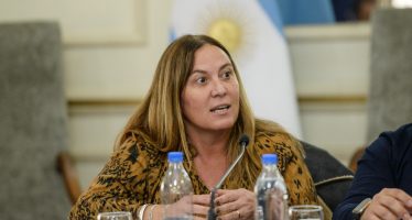 Valeria Arata presentó un proyecto para defender la continuidad del Programa Remediar: “La salud no puede ser la variable de ajuste”