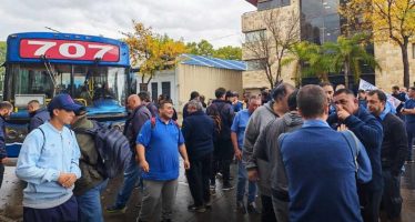 San Isidro: Trabajadores de varias líneas de colectivo cortaron Centenario
