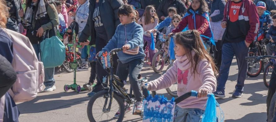 «Florecerán pañuelos»: regresan las bicicleteadas barriales a Ituzaingó