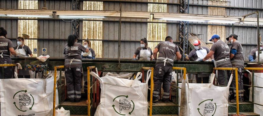 El Ministerio de Ambiente de la Provincia y la UNSAM lanzan curso de gestión de residuos para municipios